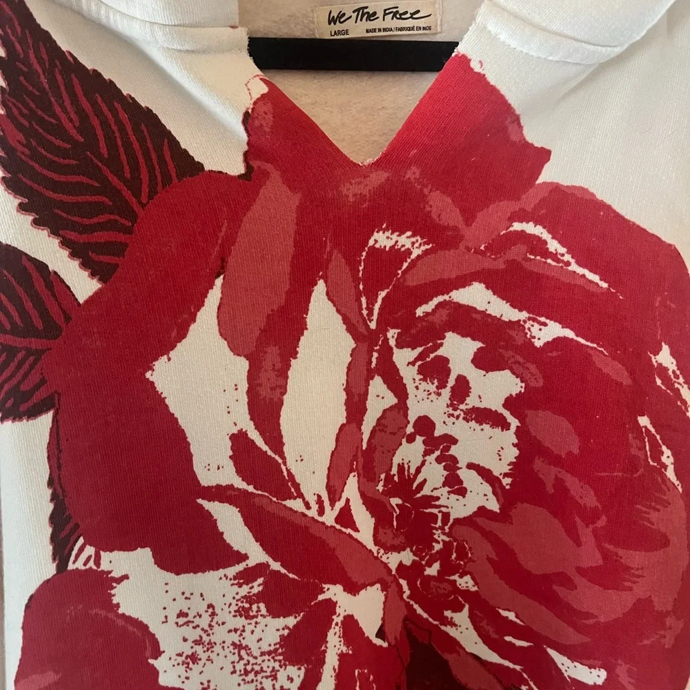 We The Free It’s a Vibe Red Floral Hoodie - Picture 3 of 6